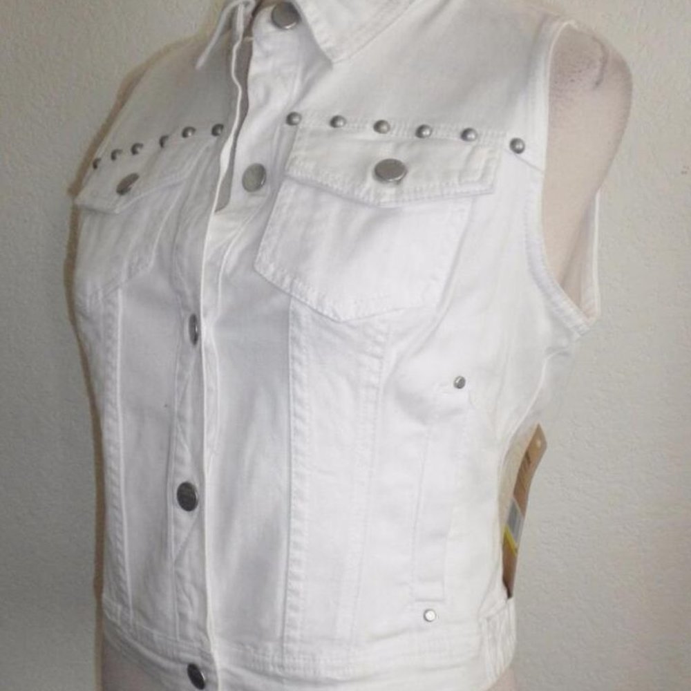 DKNYC White Sleeveless Denim Vest with Silver Studs - Picture 6 of 7